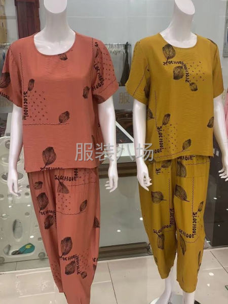 新湖女装二楼档口出租-第2张图片