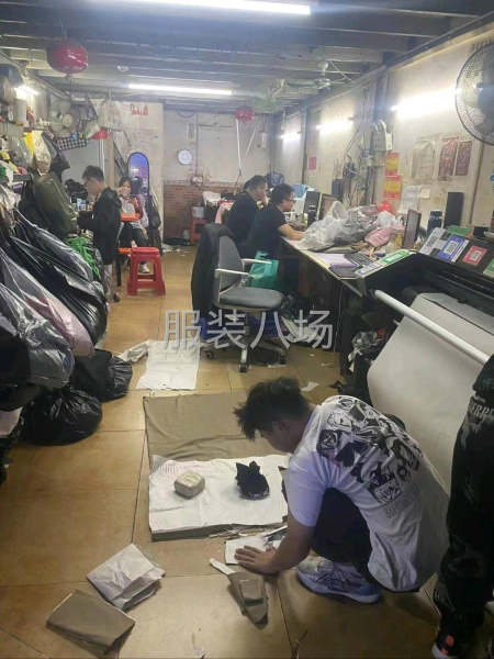 承接各类服装清加工，包工包料，服装新款开发复版！-第3张图片