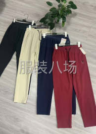 undefined - 大型服装工贸一体仓库，大量服装库存处理 - 图1