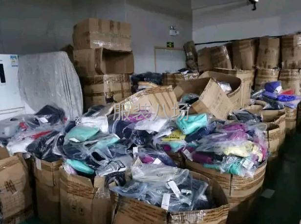 广东省长期大量收购各种服装库存-第4张图片