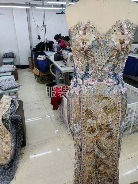 承接加工各种服饰，西装，小香风外套旗袍礼服国风服饰诚信经营-第9张图片