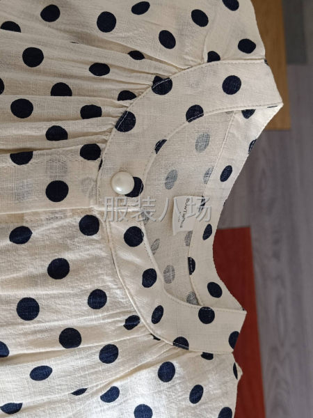 我廠主要生產(chǎn)梭子女童上衣，下衣，裙子，牛仔等服飾-第4張圖片