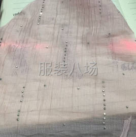 undefined - 5000件外单衣服上有碎钻 容易断针 - 图1