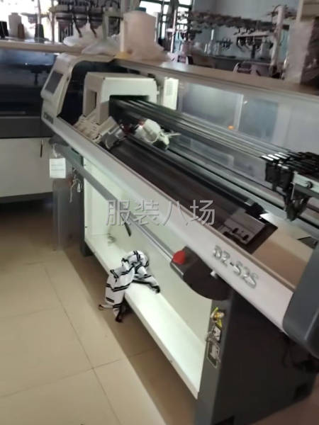 專業(yè)毛衣針織，品牌內(nèi)外單，質(zhì)量保證，出貨快-第2張圖片