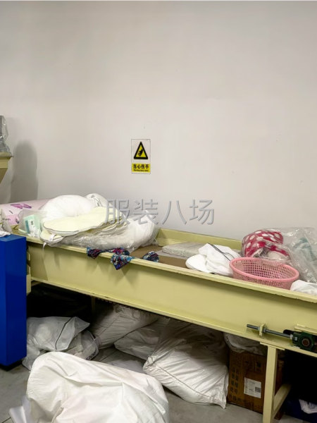 送料機(jī)+開松機(jī)+電腦控制風(fēng)速與落料速度+拍枕-第2張圖片