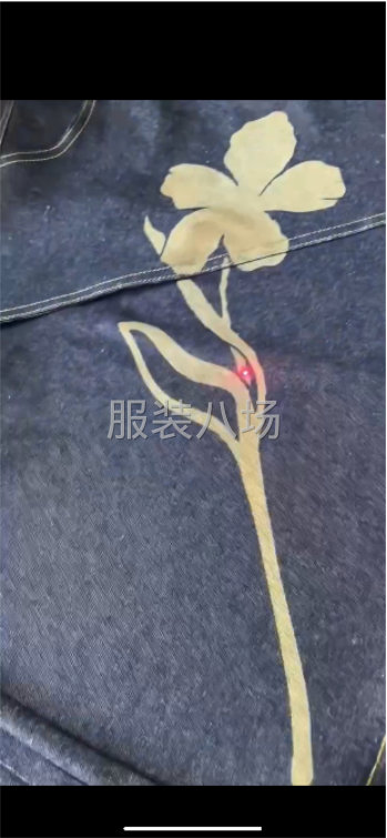 激光刻，压胶，压花，冷切，烫画-第1张图片