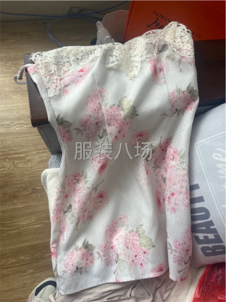 招整件車位計件薪酬全品類四季好裝，下半年專做尼子大衣兩萬件-第1張圖片