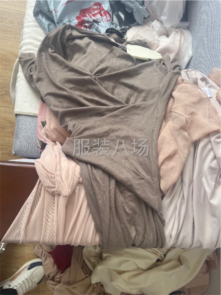 招整件車位計件薪酬全品類四季好裝，下半年專做尼子大衣兩萬件-第2張圖片