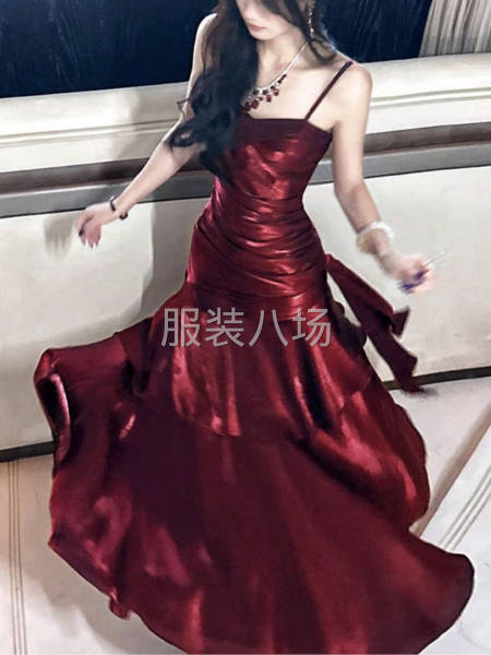 现金结账！主做连衣裙的厂家联系-第1张图片