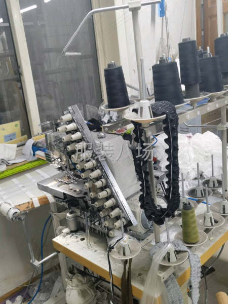 小李村加工點承接服裝加工，褲子，上衣都可以，復(fù)制簡單都行-第1張圖片