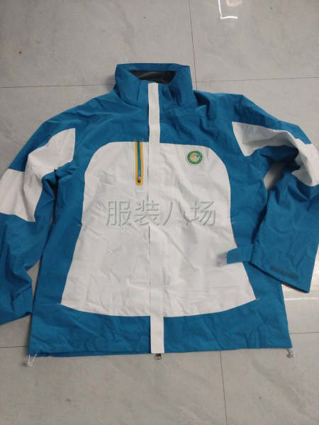 校服沖鋒衣-第1張圖片