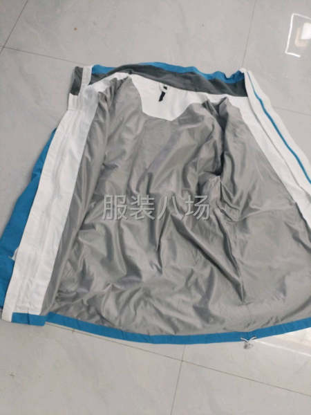 校服沖鋒衣-第4張圖片