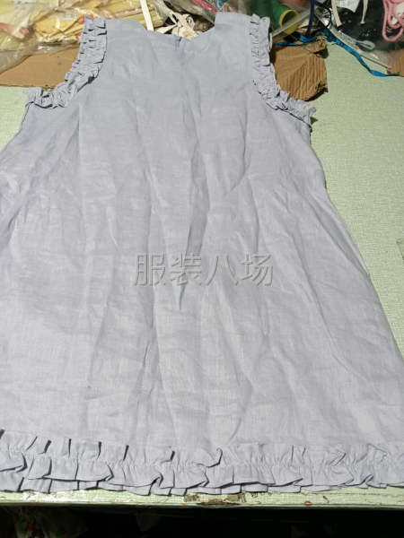 明天可以上手的師傅聯(lián)系我，有里布，后片裝個隱形拉鏈，200件-第1張圖片