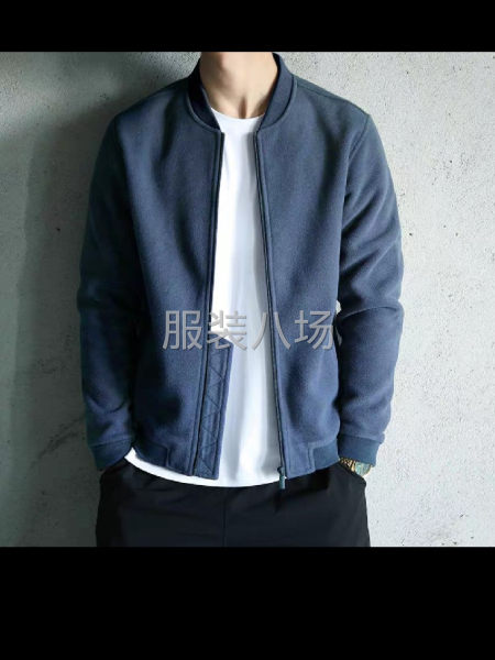 210件摇粒绒外套便宜出售-第1张图片