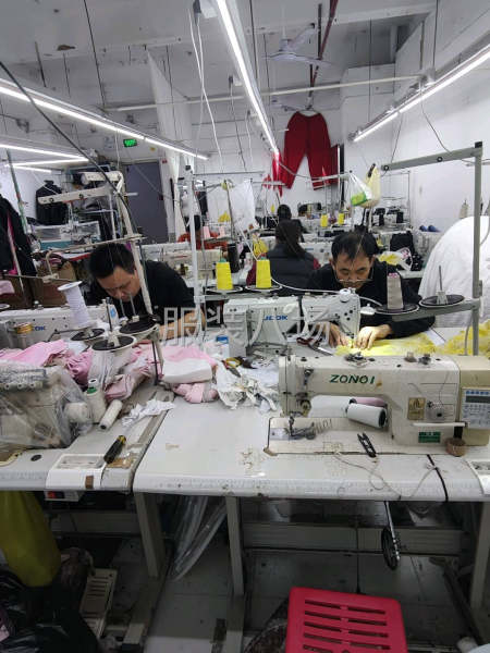 承接各类品牌服装加工-第1张图片