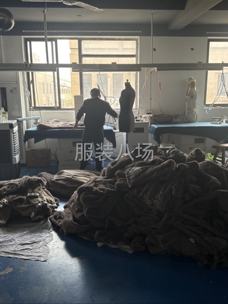 招聘  长期库管打包发货1名，招长期小烫1名，工厂主要以生产-第2张图片