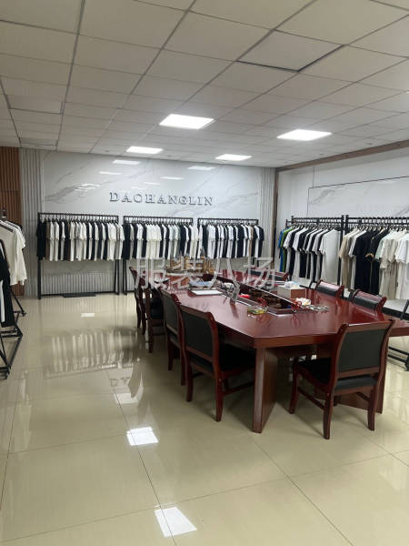雅迪科技园 1000方服装公司转让-第2张图片