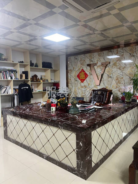 雅迪科技园 1000方服装公司转让-第1张图片