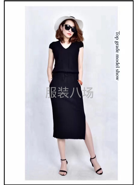 清库存高质女装-第8张图片