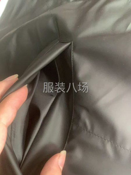 承接棉衣夹克激光开袋-第2张图片