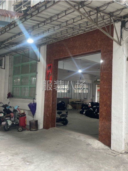主做针织类，黑标裤，睡衣套装，t恤等-第1张图片