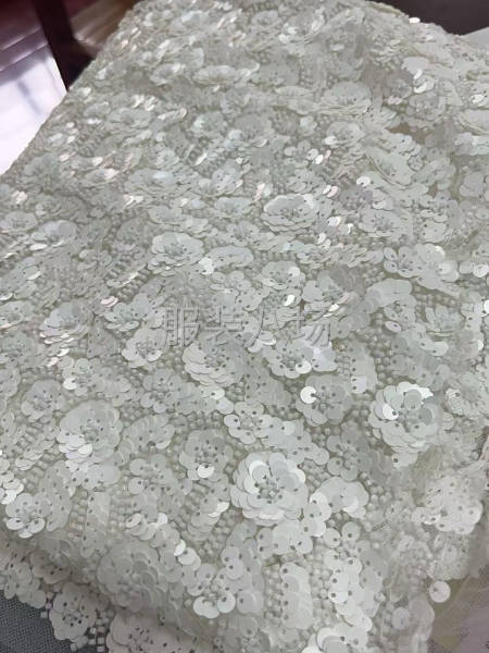 主营：专业承接各种面料绣花订单，3-40mm金片绣+绳绣、叠-第8张图片