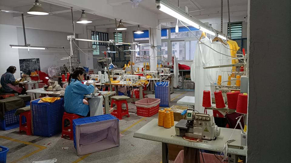 深圳龙岗坪地服装厂招聘临时工-第1张图片