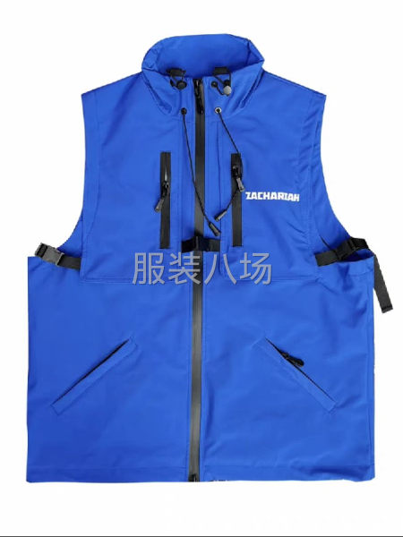 主要滑雪服，冲锋衣-第2张图片