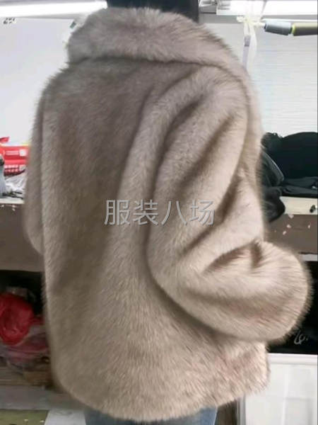 专业各种皮毛一体绒衣加工-第7张图片