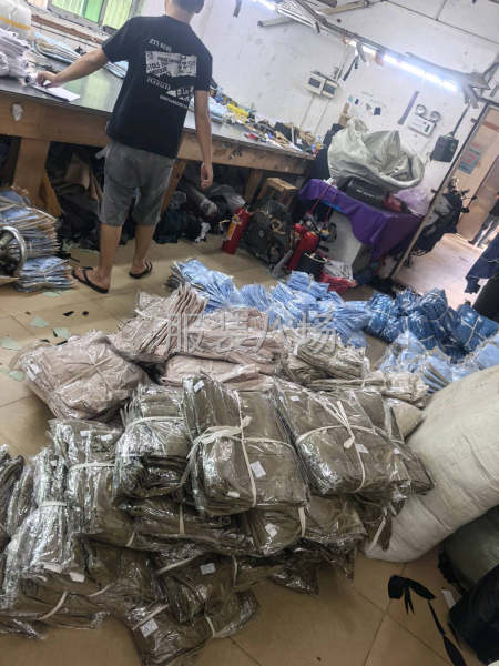 本厂专业加工男女款马甲-第4张图片