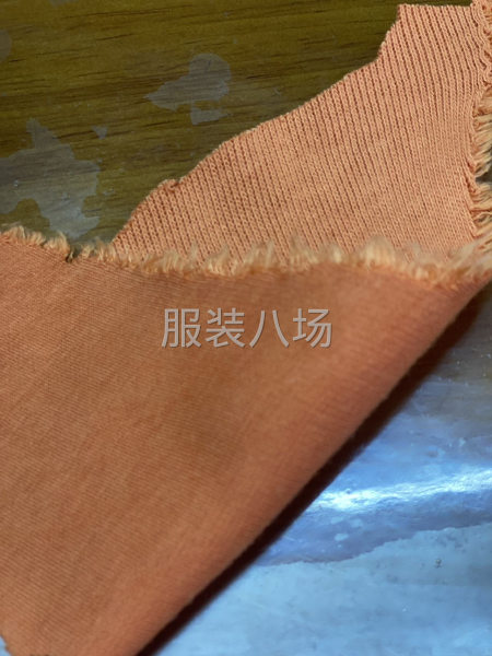 华棉180克 咪呢刷毛绒250克 共2吨左右。-第1张图片