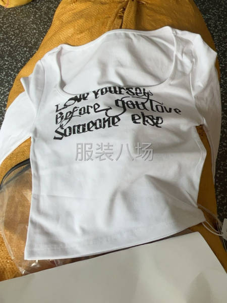 抖音直播间大量采购服装-第3张图片