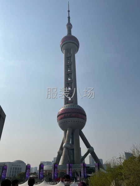 抖音直播间大量采购服装-第2张图片