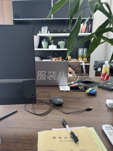 工价公开 工作准时 货源稳定-第1张图片