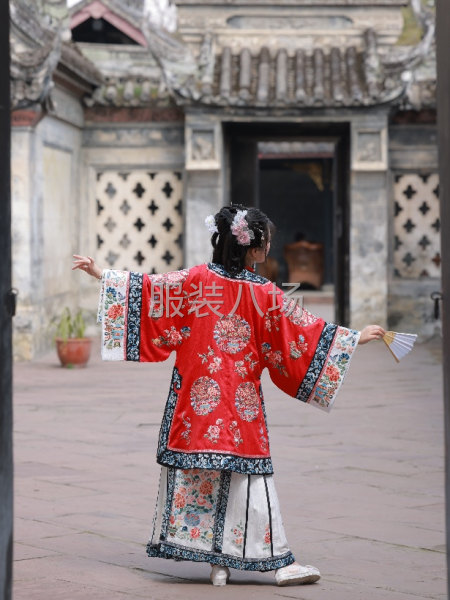 全刺绣清汉女特价清仓批发汉服-第4张图片
