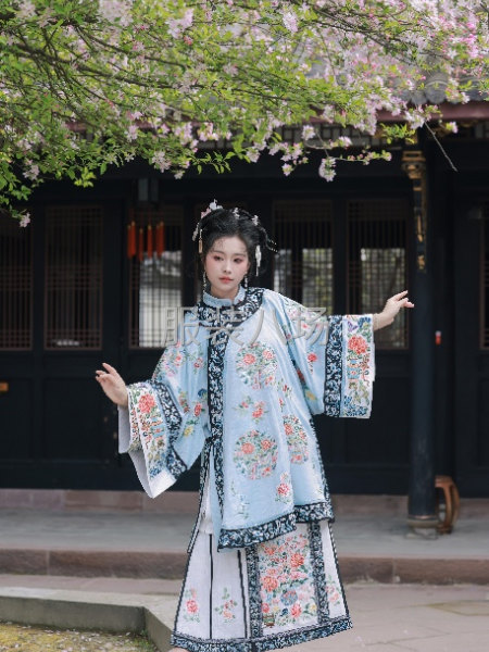 全刺绣清汉女特价清仓批发汉服-第7张图片
