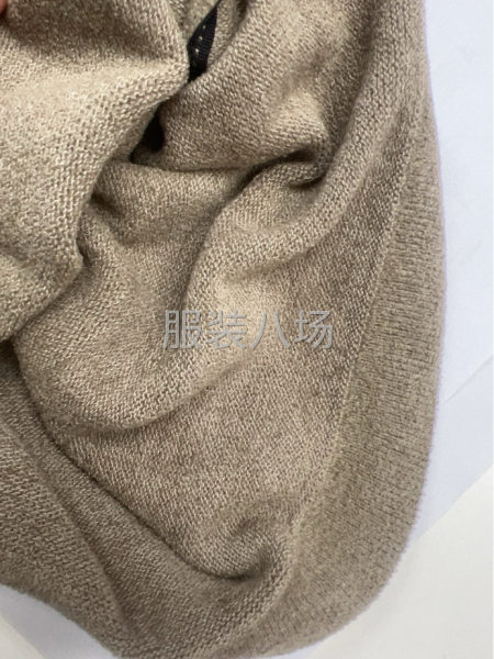 有能做这种面料的联系我，好像是横机织的-第1张图片