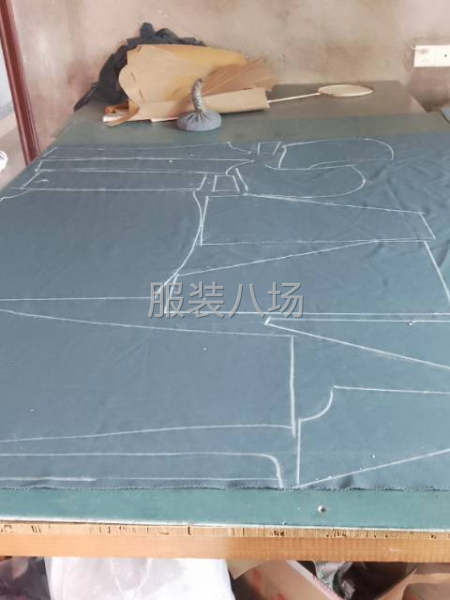 本人主要是做样衣，专业接，棉衣。茄克，塞棉。上衣为主-第2张图片