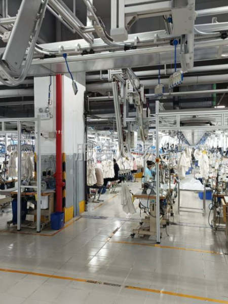 做衣服来晶苑-第2张图片