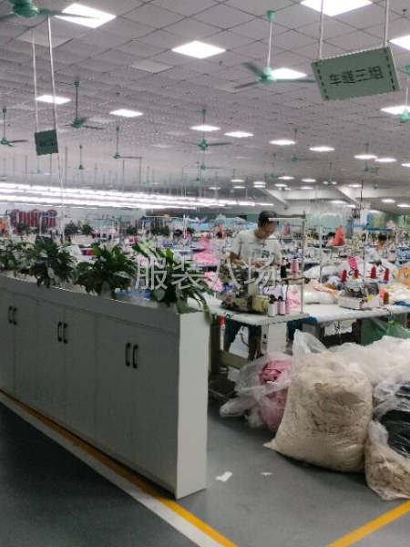 南村4000方服装出租 大小可分 现成装修无需转让费租金20-第3张图片