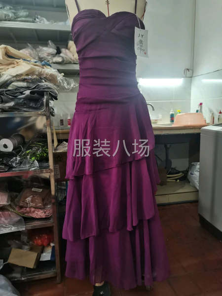 外贸女装，主做连衣裙，小单快返，可以长期合作-第1张图片