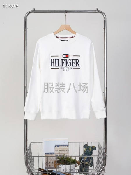 秋装圆领卫衣-第2张图片