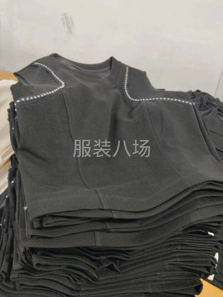 本厂针织为主（内销，外单，高端时装，快单都做）同时也接梭做）-第4张图片