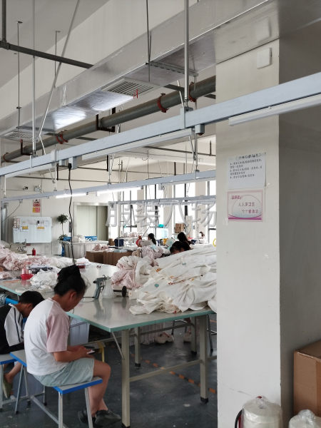 流水线熟练缝纫车工（管吃管住，年龄不限，纯白班，月工资600-第1张图片