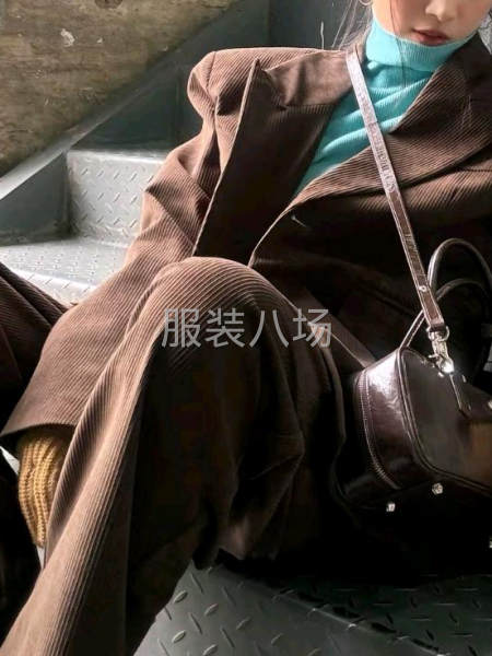 承接女装直播单/档口单加工（女装全品类/长期合作）-第1张图片