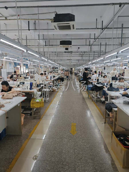 工序简单易上手，货源充足，以衬衫和连衣裙为主-第1张图片