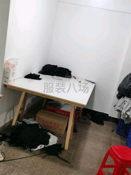 生產(chǎn)中的小型服裝廠帶設(shè)備轉(zhuǎn)讓，房租到26年6月底-第4張圖片