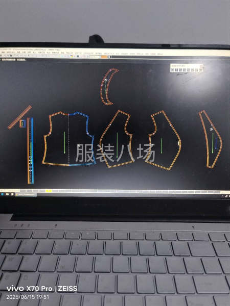 10年版师加样衣求职-第1张图片