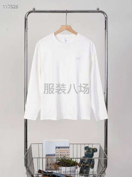 男士秋款圆领长袖打底衫-第2张图片
