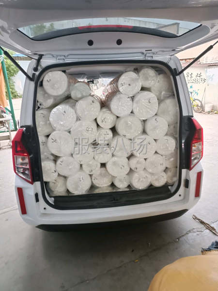 服装整件车位-第4张图片